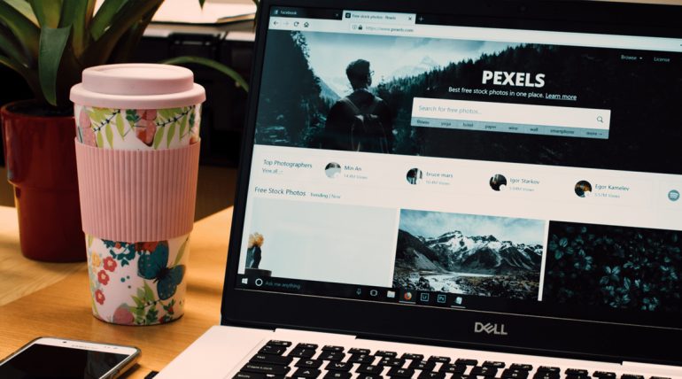 Fast website loading on a laptop